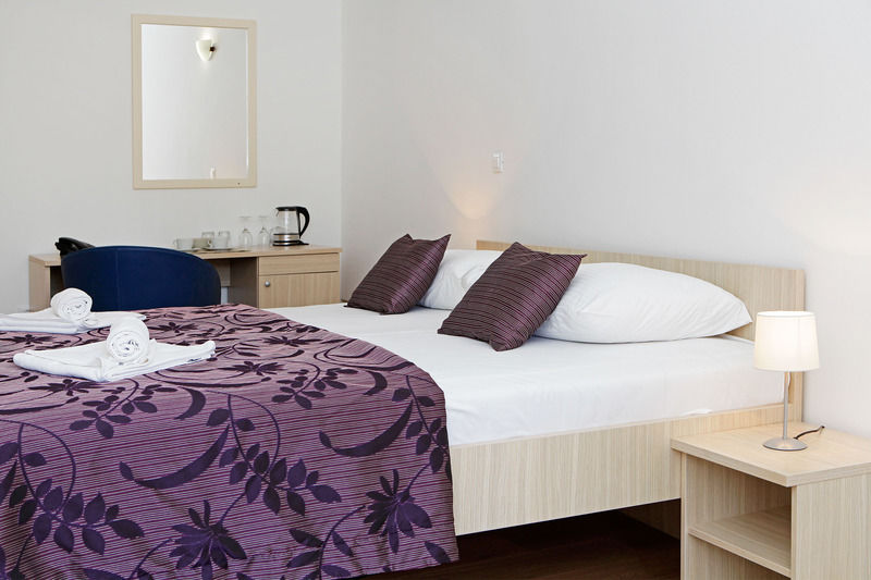 Zlatni Rat Beach Resort 볼 외부 사진